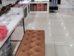 -云柏鞋业(十里堡店)