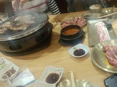 -青瓦餐厅·生鱼片·韩园烤肉(西塔店)