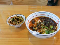 -小椒羊.羊肉粉 龙虾 羊肉串(新地旗舰店)