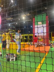 -蹦蹦跳跳(新奥购物中心店)