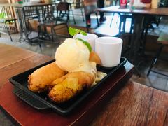 直火香蕉-Naughty Nuri’s Phuket