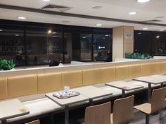 大堂-麦当劳(军博店)