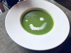 例汤-YUE·6·西式融合餐厅(外滩六号店)
