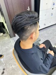 -藤野造型烫发染发