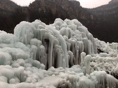 -大平台龙居瀑布旅游区