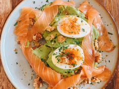 牛油果煮蛋吐司-RAC BAR(安福路店)