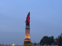 -人民防洪胜利纪念塔