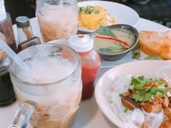 -邢泰记