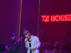 -TZ House音乐现场(来福士中心店)