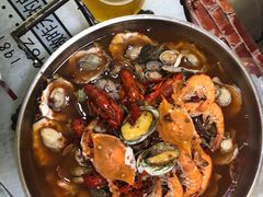 -老东镇啤酒屋海鲜加工·蒸汽海鲜·海鲜烧烤(台东店)