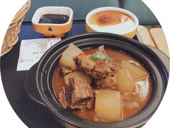 红烧牛腩饭-谷田稻香(佛罗伦萨店)