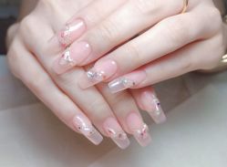-槿里日式美甲工作室