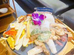 -一朵菌·野生菌探索家火锅(南亚店)