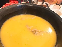 -鲜入围煮花胶鸡海鲜火锅