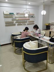 -小羽毛美甲美睫