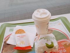 -麦当劳(虹梅路地铁站店)