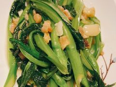 猪油渣炒菜心-兴粤匯香港茶餐厅(宝山日月光店)