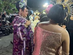 -金东尼人妖秀