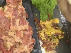 -啊美丽炭火烤肉(滑翔一店)