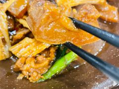 干烧五指山带皮小黄牛-香香海南菜餐厅