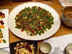 -临界音乐酒馆·小龙虾·江湖菜(华熙LIVE·鱼洞店)
