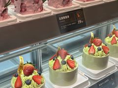 -罗森尼娜(德思勤店)