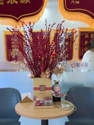 -靓芙泉祛痘.科技美肤连锁