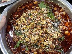 -周良天山牛杂城(天山路总店)