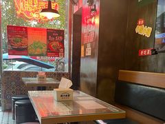 -肥汁米蘭香港米线(定西路店)