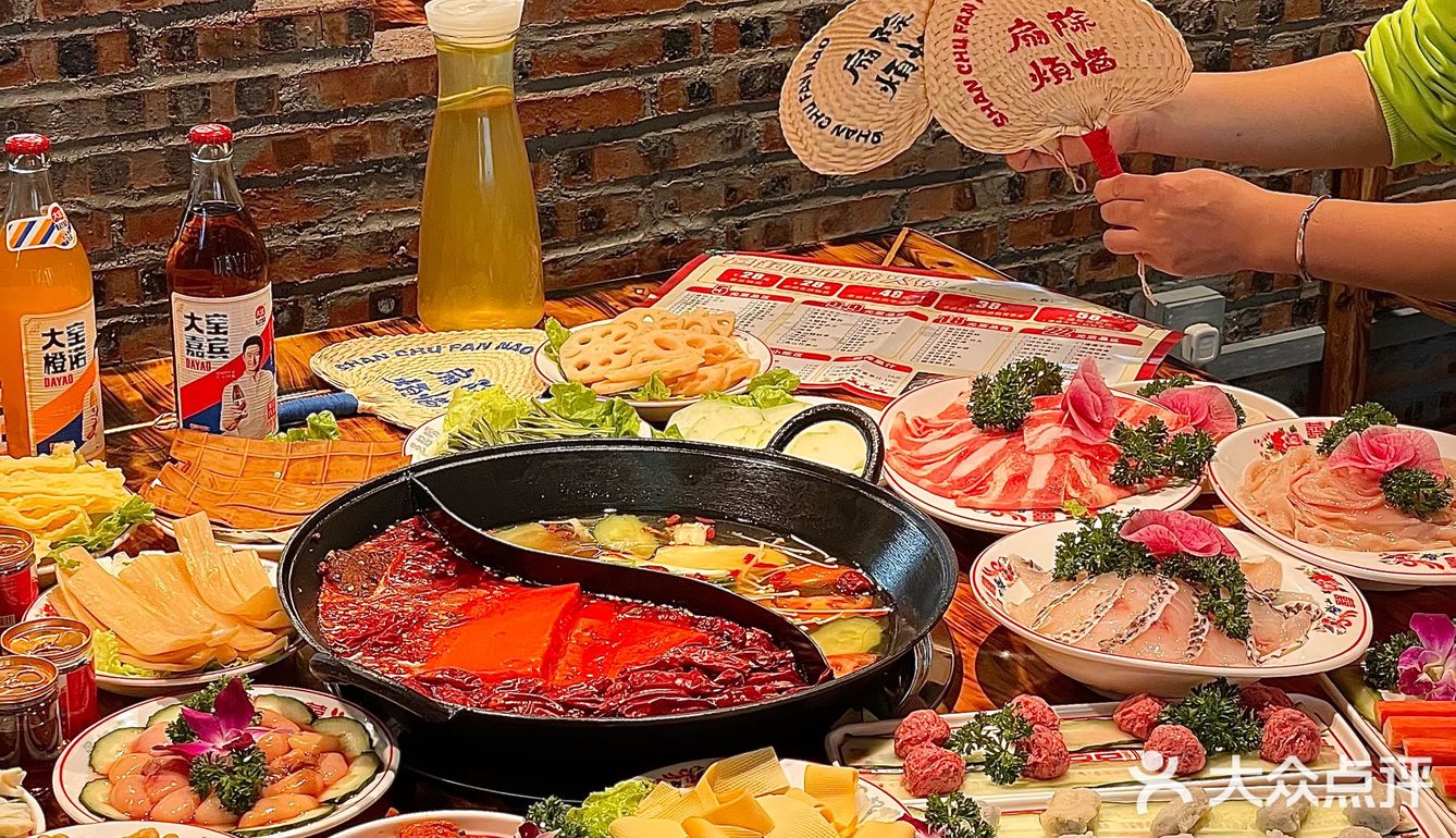 菜品新鲜好吃，鸭肠爽脆，牛肉嫩滑，脆鲷嫩滑鱼片！