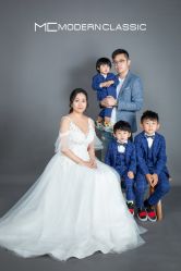 -现代经典婚纱摄影