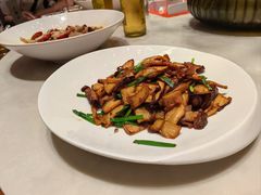 -泓历皇朝酒店(东亭店)