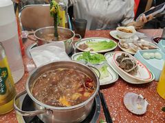 -四囍码头海鲜烧烤自助火锅(外滩南京东路悦荟广场店)