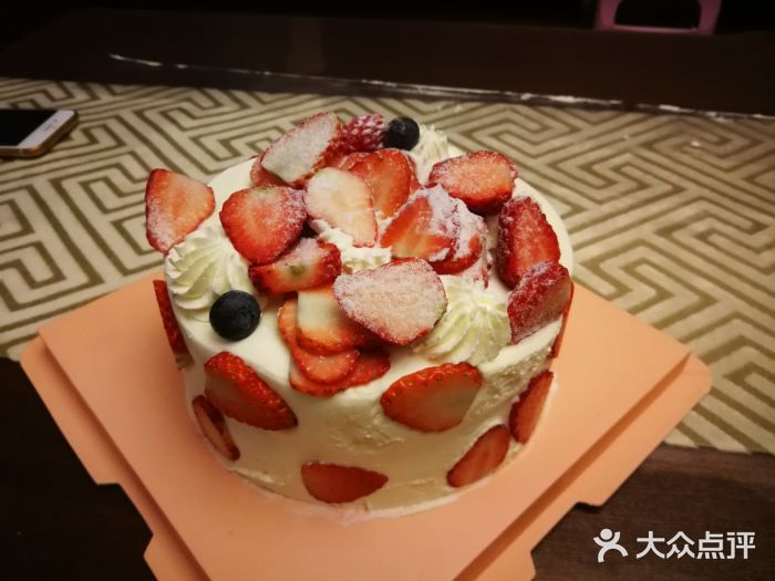 grace格瑞思(兆佳巷邻里中心店)草莓鲜奶蛋糕图片