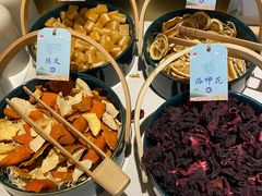 -蜜桃餐厅·伴山(湖滨商业街店)