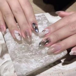 -IDO美甲美睫