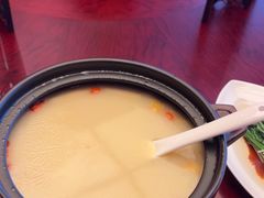 -粤尚腾香居中餐厅(首都机场希尔顿店)