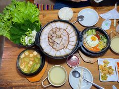 -百年石锅饭·朝鲜族传统民餐