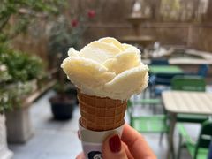 -潮一不贰·法式甜品·生日蛋糕·西式简餐(外滩店)