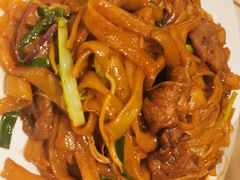 干炒牛河-稻香酒家·34年老字号·港式粤菜(汉街店)
