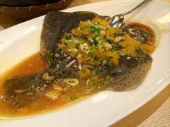 剁椒蒸多宝鱼-唐宫海鲜舫