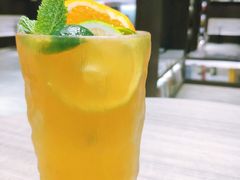 -钟书阁(群光广场店)