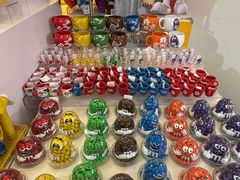 -m豆巧克力世界(上海世茂广场店)