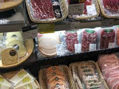 -Olé精品超市(沈阳万象城店)