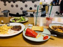 -HELLO 27 意面·沙拉·帕尼尼