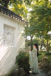 -一揽芳华汉服旗袍体验馆(拙政园店)