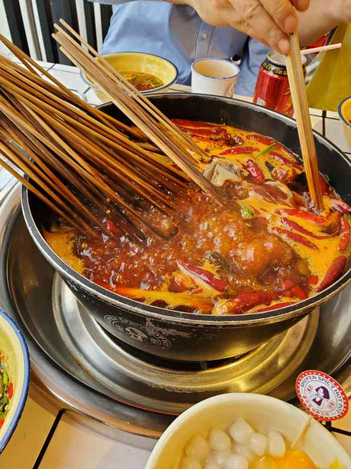 掌中宝串串公司(宝龙店)-"早就身边很多人听说这个淑芬掌中宝串串香很