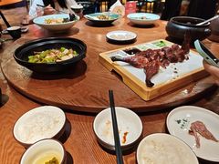 -老滇山寨•云南特色菜•地方菜•民族风情歌舞表演(金碧店)