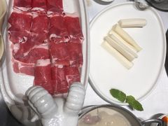 -红鼎豆捞·非遗鲍皇汤火锅(宝丰路店)