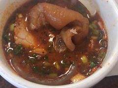 -冒牌富源酸菜猪脚火锅(沐春园店)